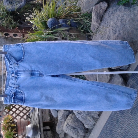 Women's Levi's size 30 blue good condition leg and seam 28 in - Picture 5 of 10